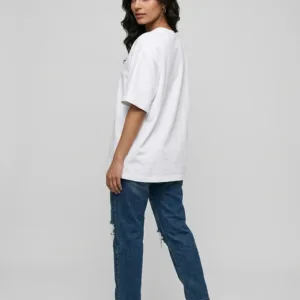 plain white oversized t-shirt,